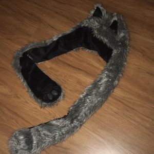 Fun animal hat/pockets